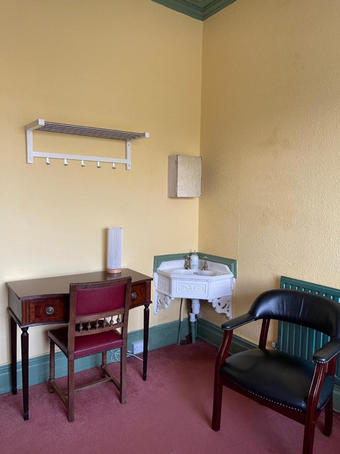 בלקברן Chimneys Guest House מראה חיצוני תמונה