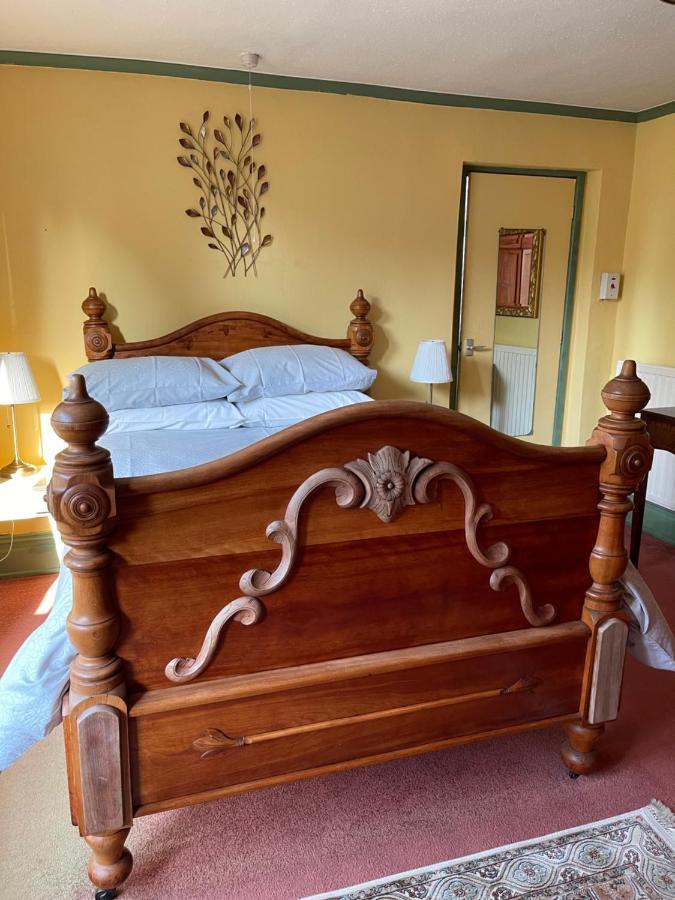 בלקברן Chimneys Guest House מראה חיצוני תמונה